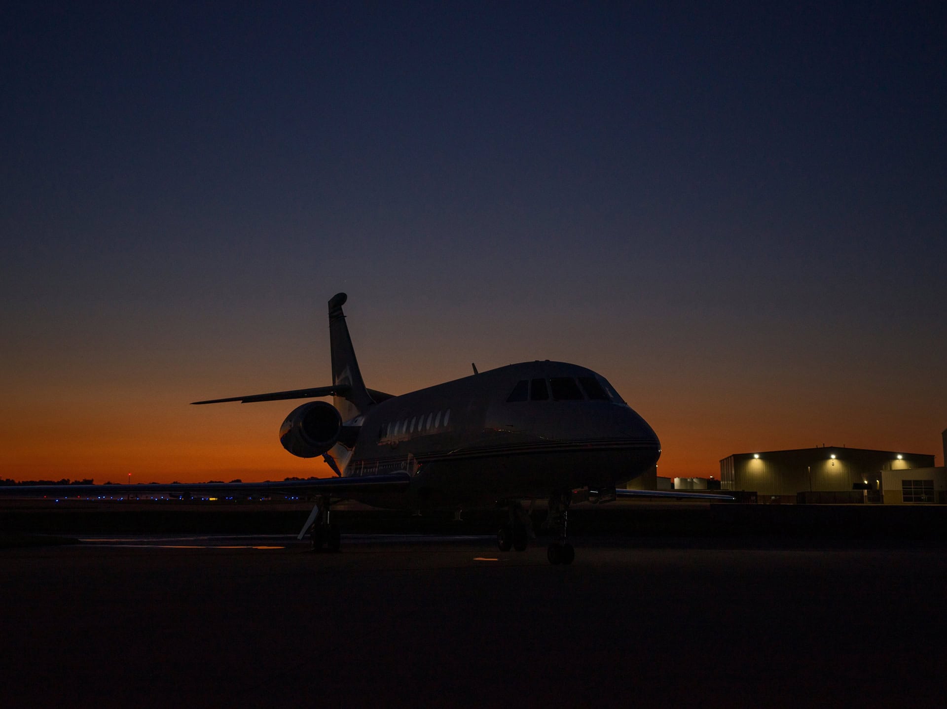 Falcon 2000LX 4