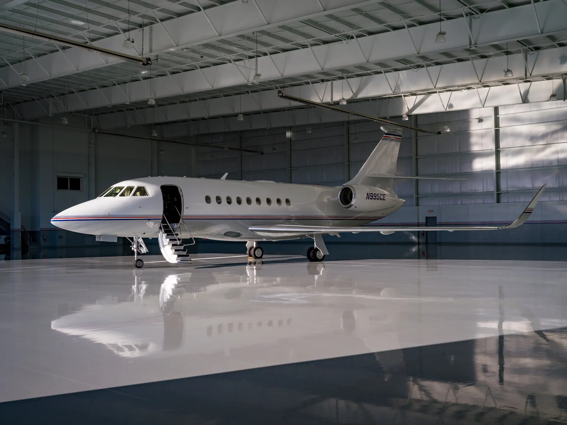 Falcon 2000LX 1